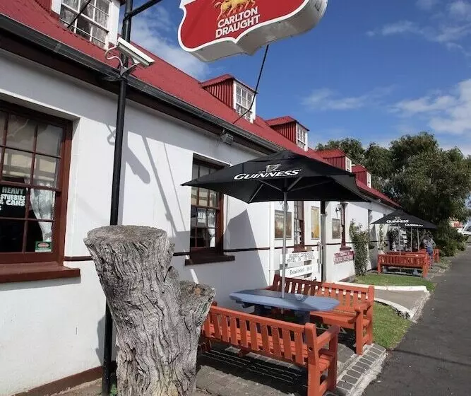 هتل The Caledonian Inn