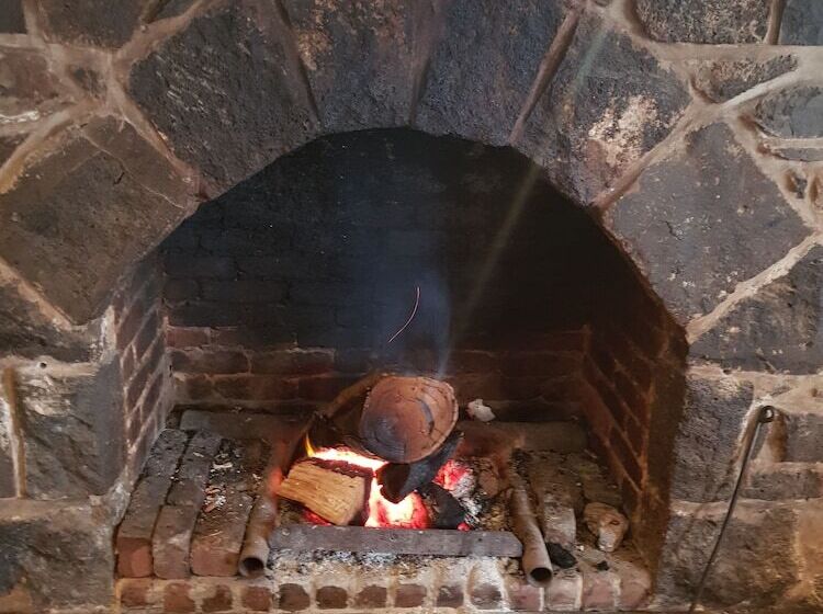 ホテル The Caledonian Inn