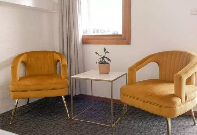 هتل The Caledonian Inn