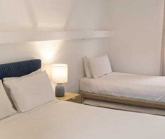 ホテル The Caledonian Inn