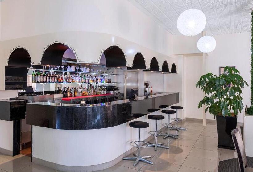 Motel Breakfree Queanbeyan