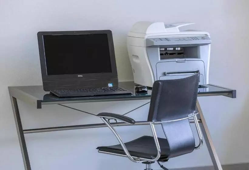 فندق على الطريق Breakfree Queanbeyan