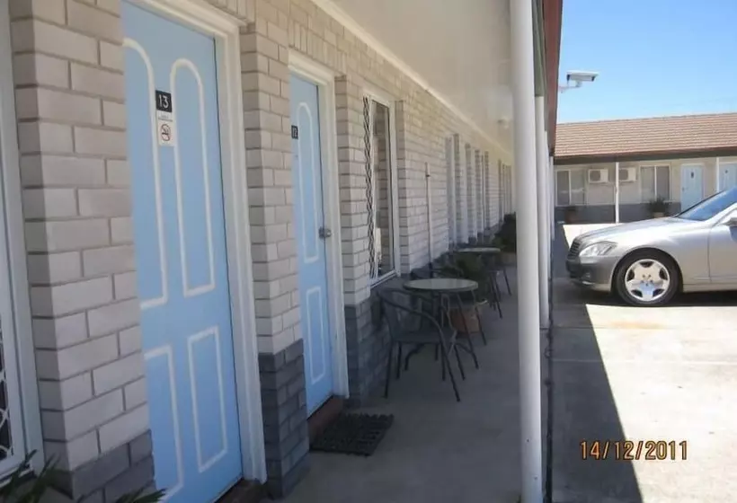 모텔 The Phoenix Artesian Spa Resort And Accommodation