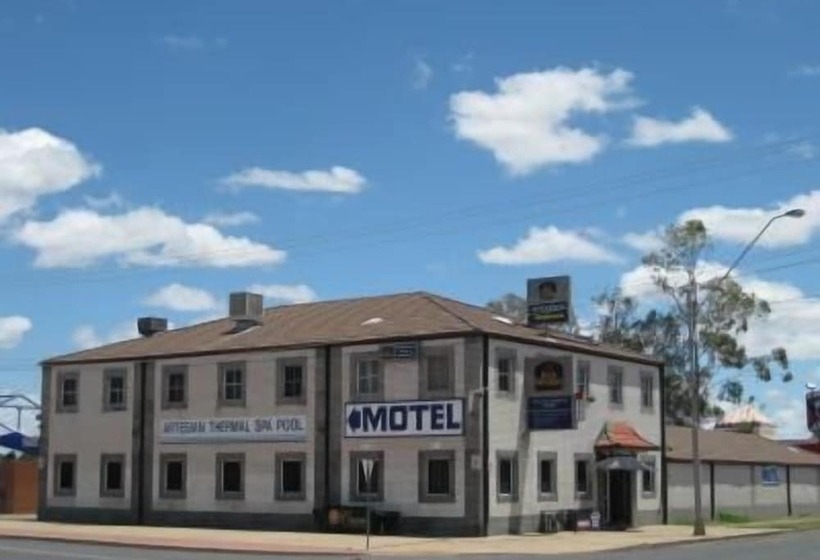 فندق على الطريق The Phoenix Artesian Spa Resort And Accommodation