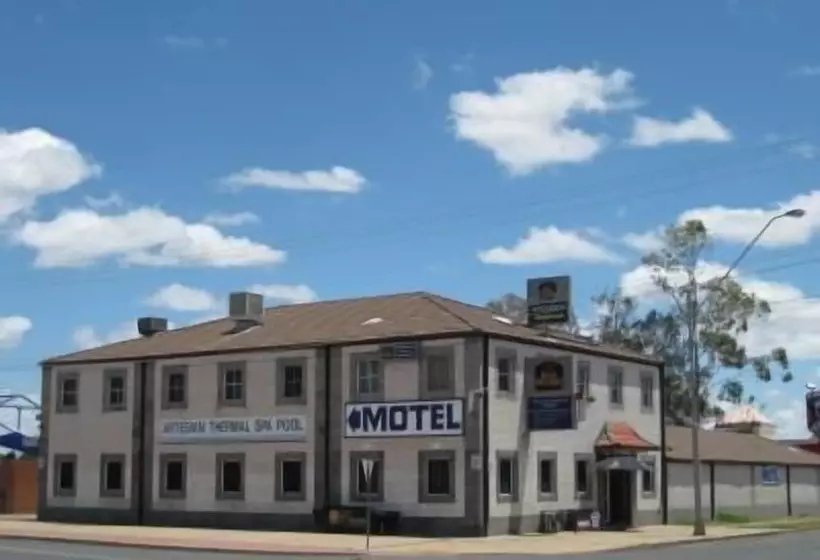 모텔 The Phoenix Artesian Spa Resort And Accommodation