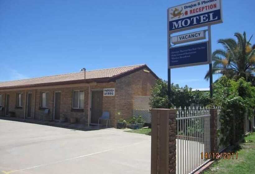 فندق على الطريق The Phoenix Artesian Spa Resort And Accommodation