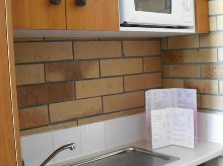 فندق على الطريق The Phoenix Artesian Spa Resort And Accommodation