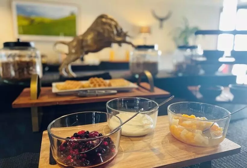 The Black Bull Motel