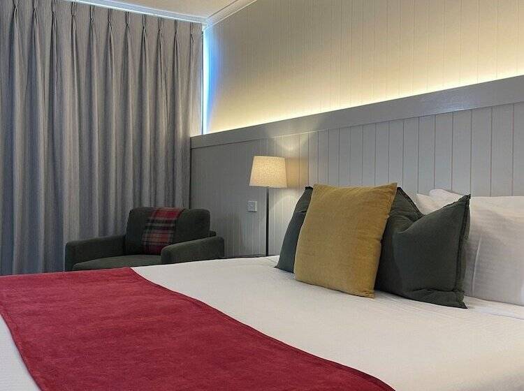 The Black Bull Motel