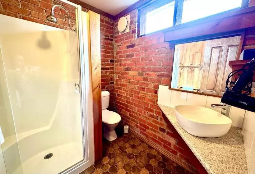 ホテル Diamond House Heritage Restaurant And Motor Inn