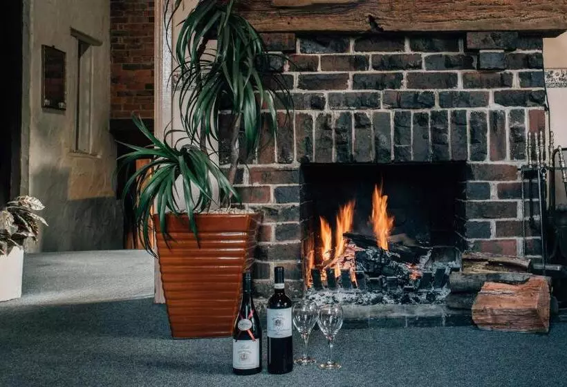 ホテル Diamond House Heritage Restaurant And Motor Inn