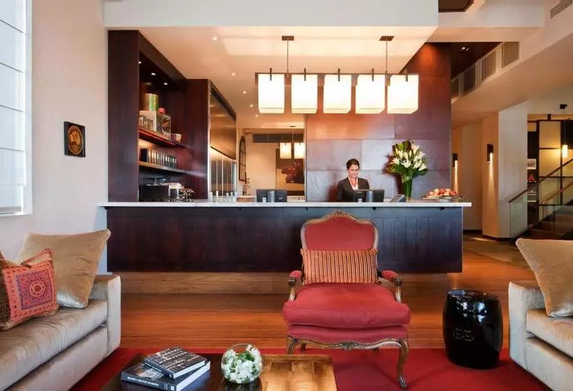 Отель Lindrum Melbourne