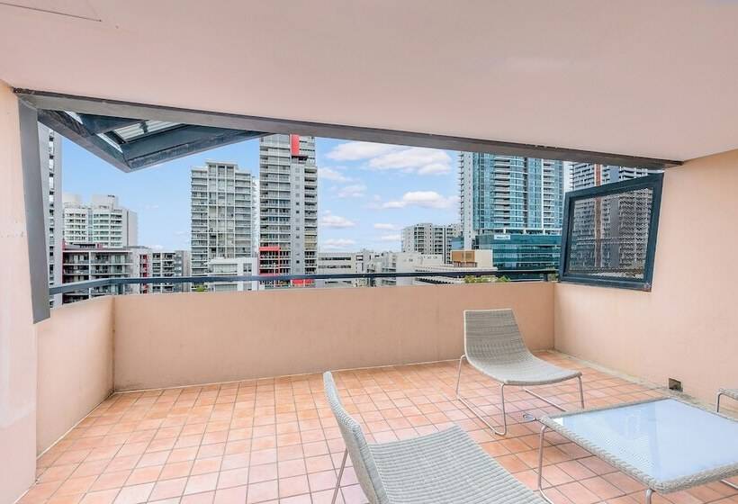 فندق Mantra On Hay Perth