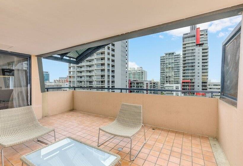 فندق Mantra On Hay Perth