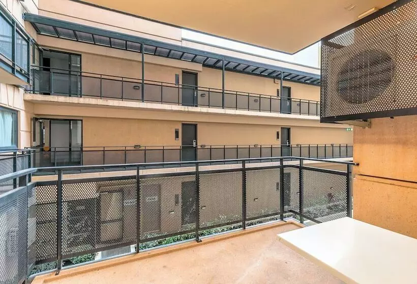 ホテル Mantra On Hay Perth