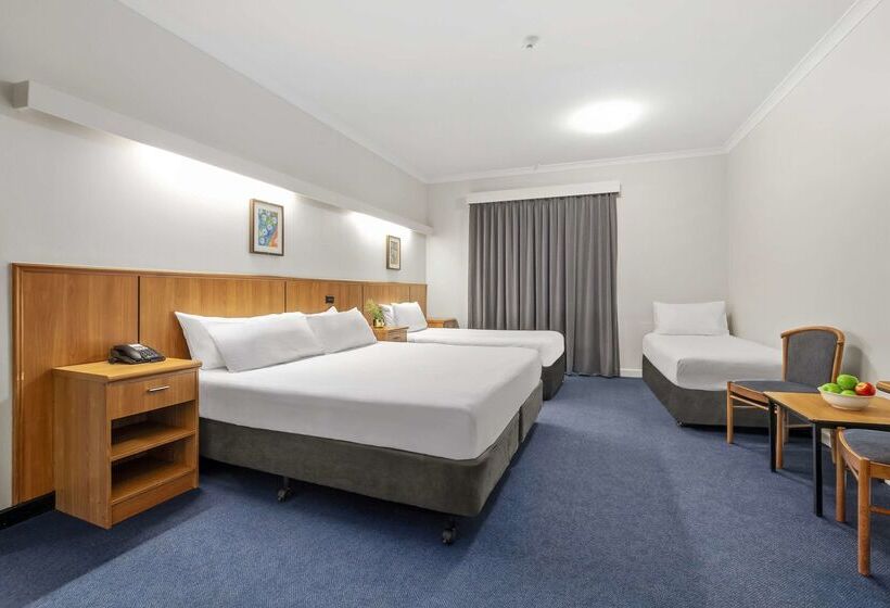 Metro Hotel Perth City