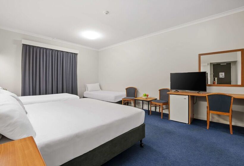 Metro Hotel Perth City
