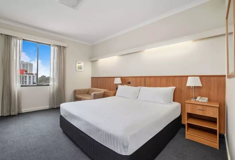 Metro Hotel Perth City
