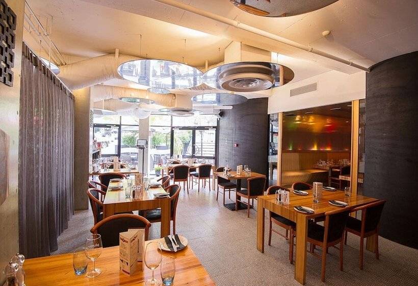 Metro Hotel Perth City