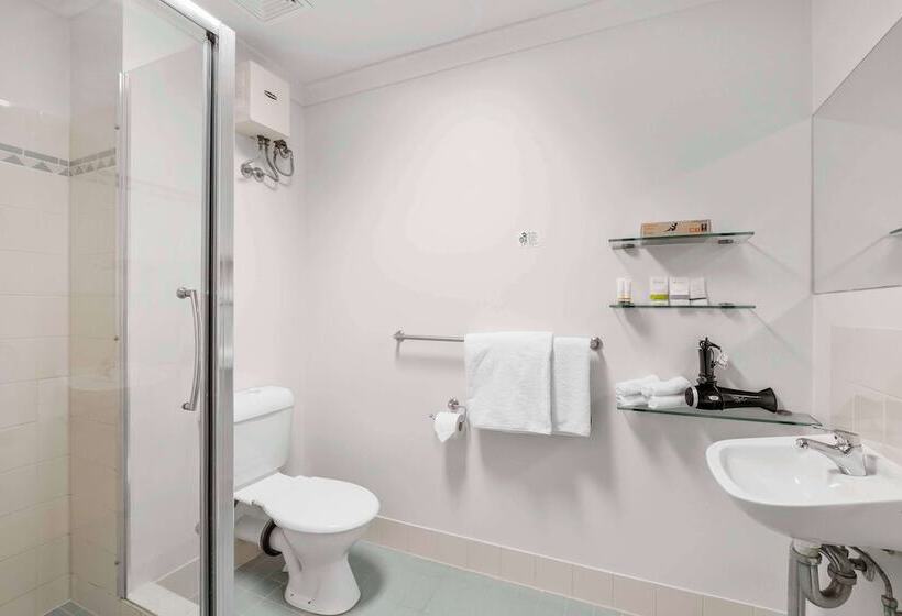 Metro Hotel Perth City