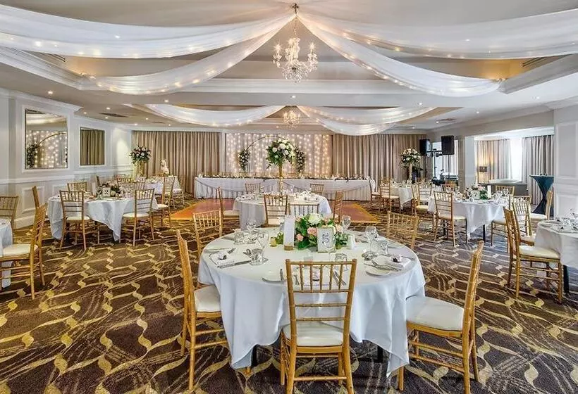 ホテル Peppers The Hills Lodge