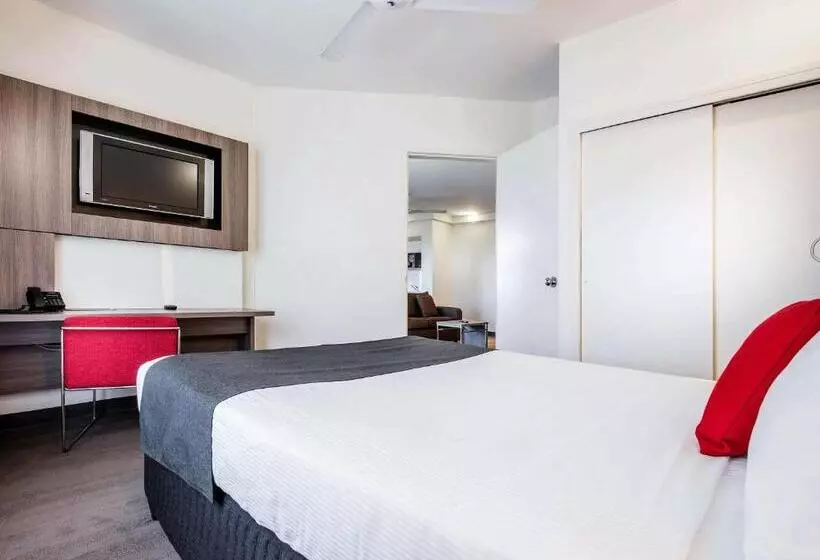 Novotel Darwin Cbd