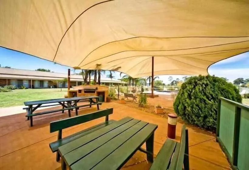 Paradise Lakes Motel Shepparton