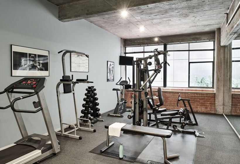 Punthill Apartment Hotel   Manhattan