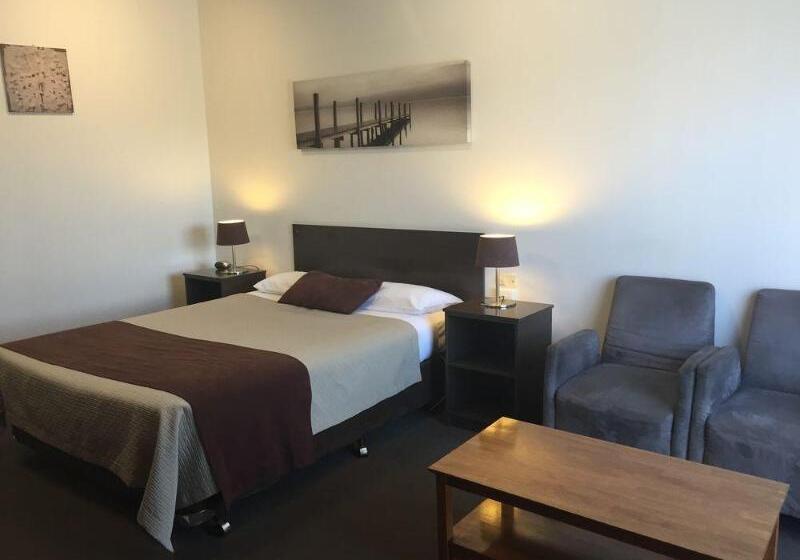 酒店 Ploughmans Motor Inn