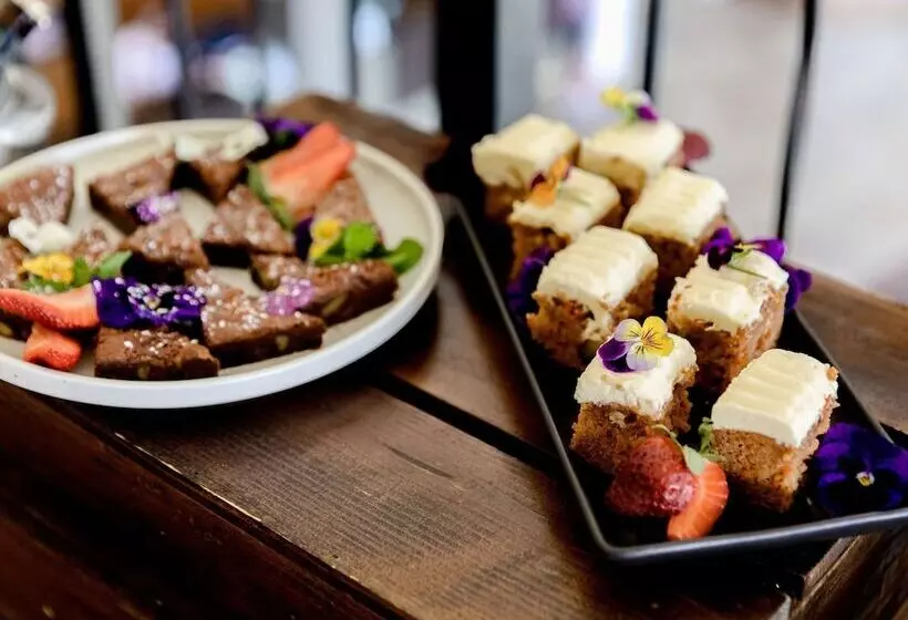 Mercure Gold Coast Resort