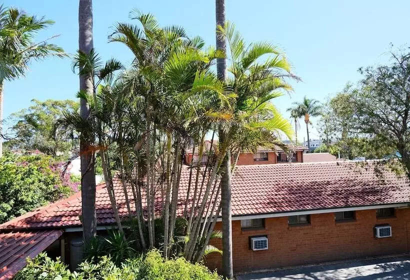 Sapphire Palms Motel