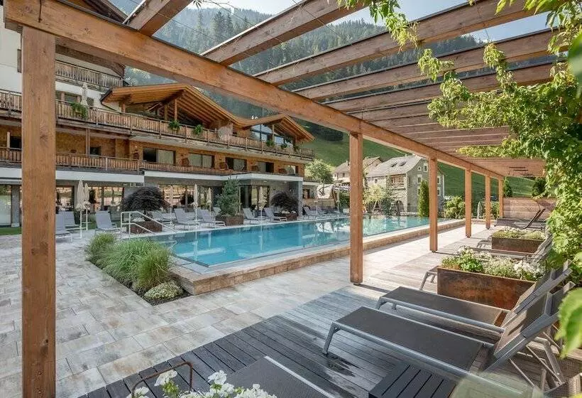 Отель Weisses Lamm