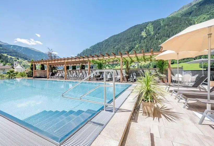 Отель Weisses Lamm