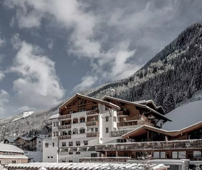 Отель Weisses Lamm