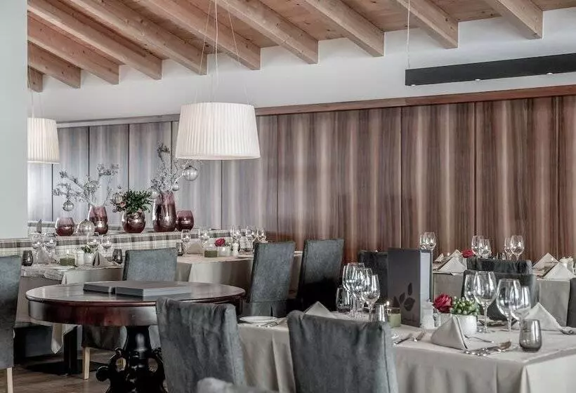 Отель Weisses Lamm