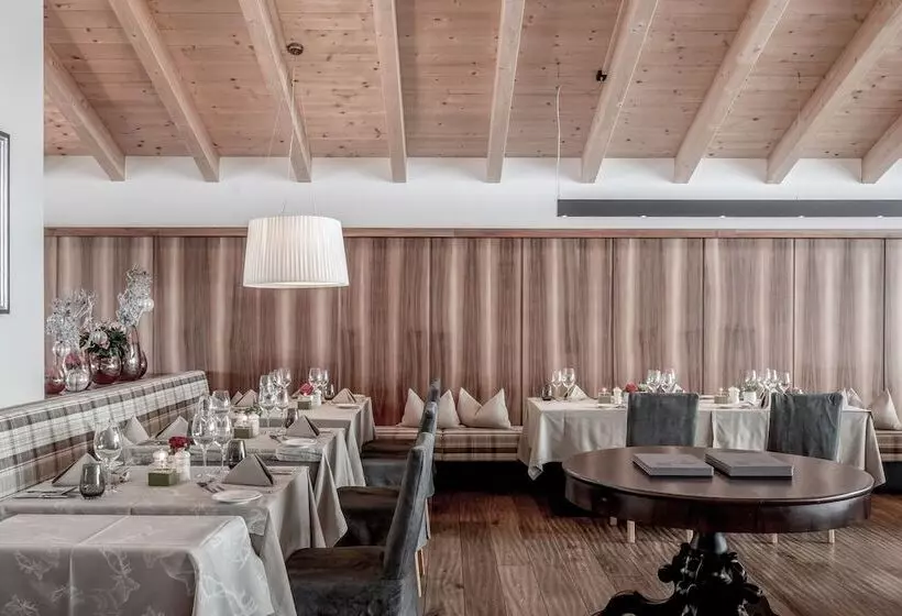 Отель Weisses Lamm