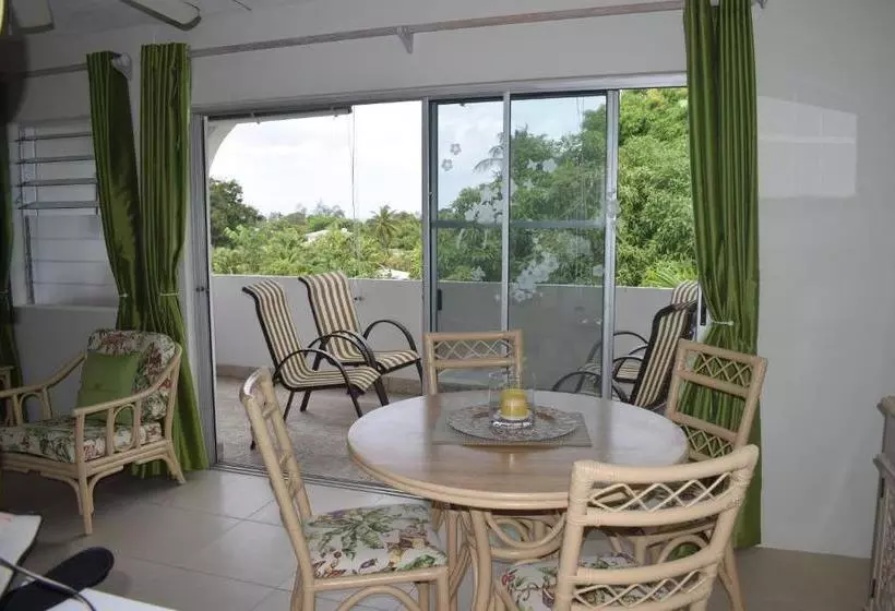 Golden View Apartment