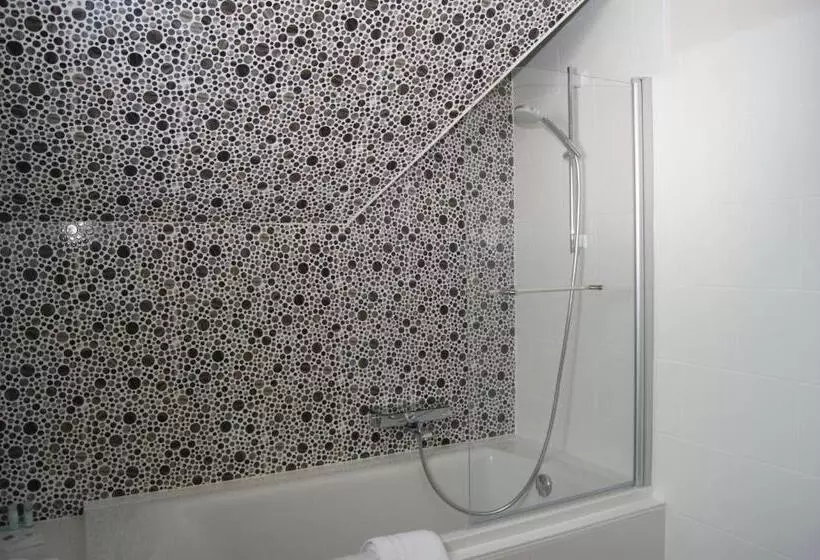 Отель Les Arcades