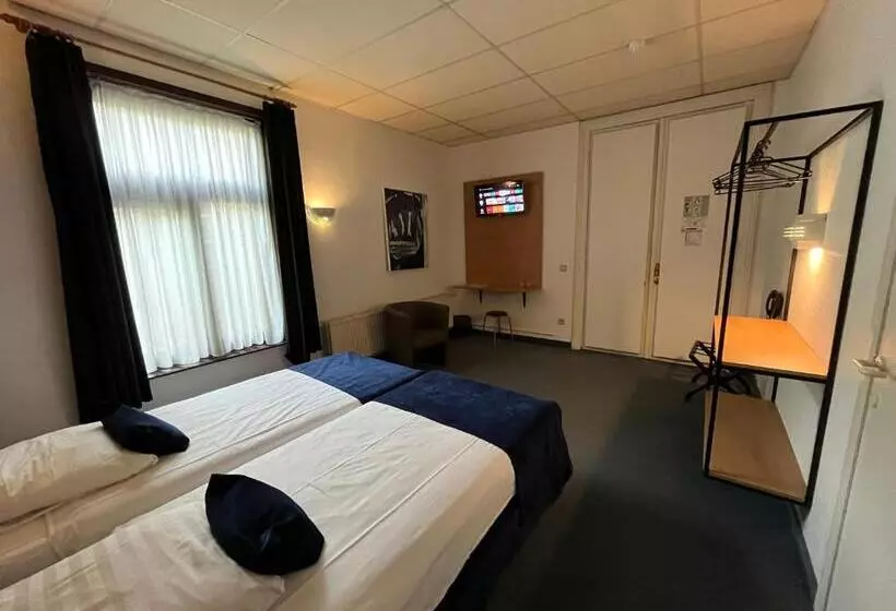 Отель Montovani