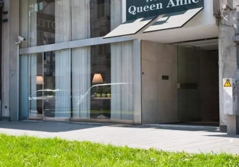 هتل Queen Anne