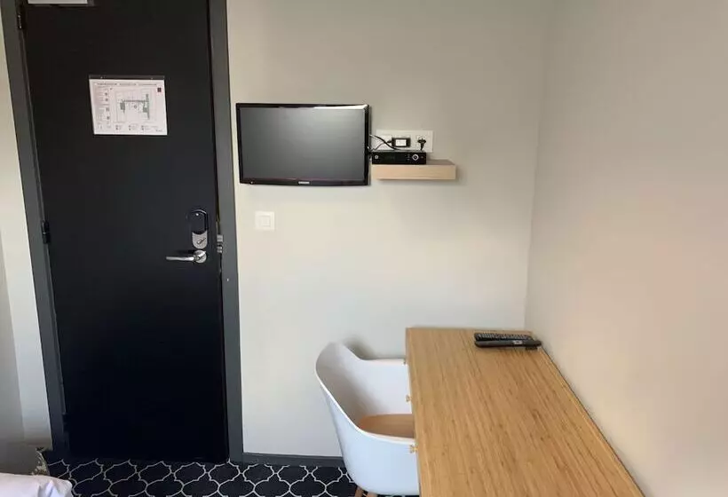 هتل Safestay Brussels Grand Place