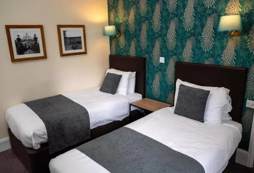 Bell Hotel By Greene King Inns