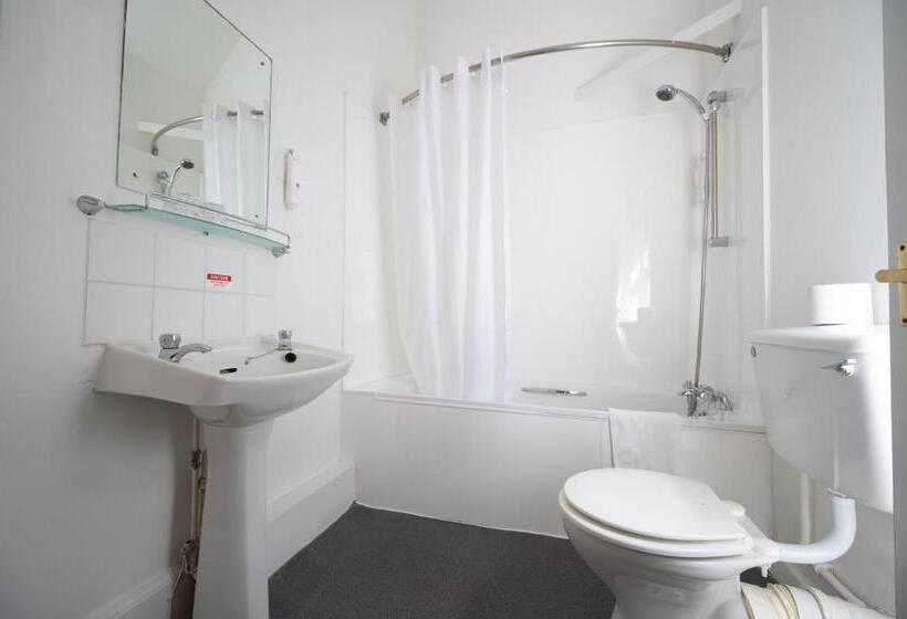 Bell Hotel By Greene King Inns