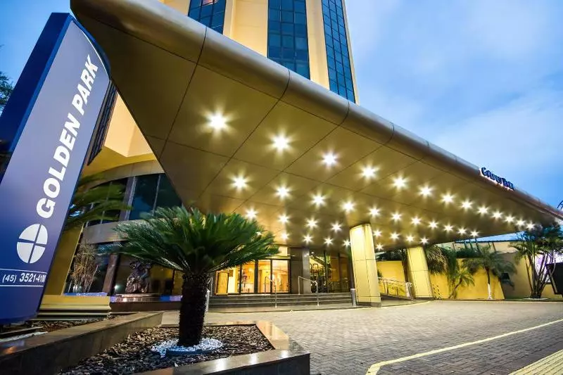 בית מלון כפרי Golden Park Internacional Foz & Convenções