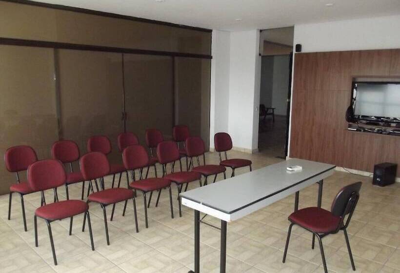 هتل L'hirondelle Flat Service