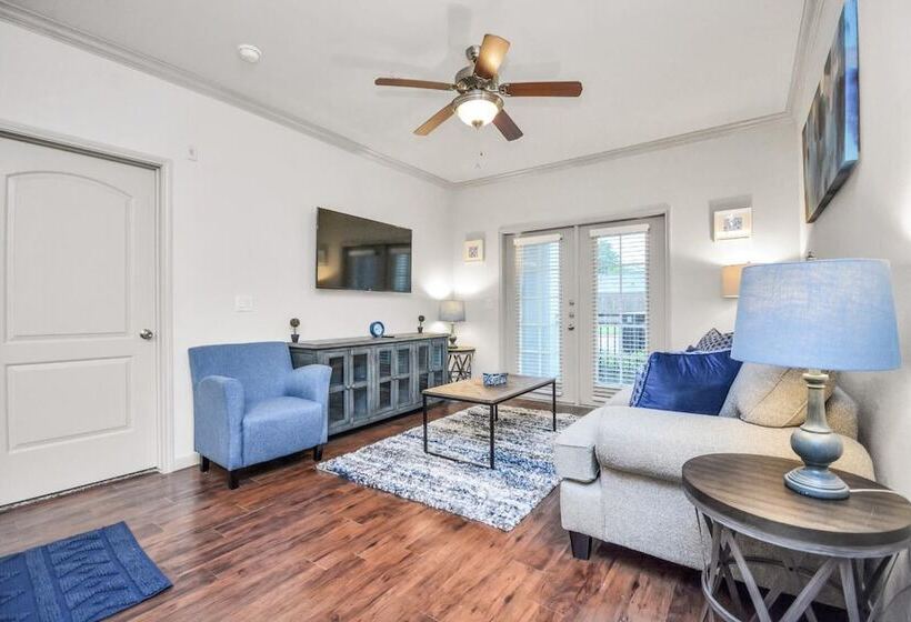 هتل L'hirondelle Flat Service