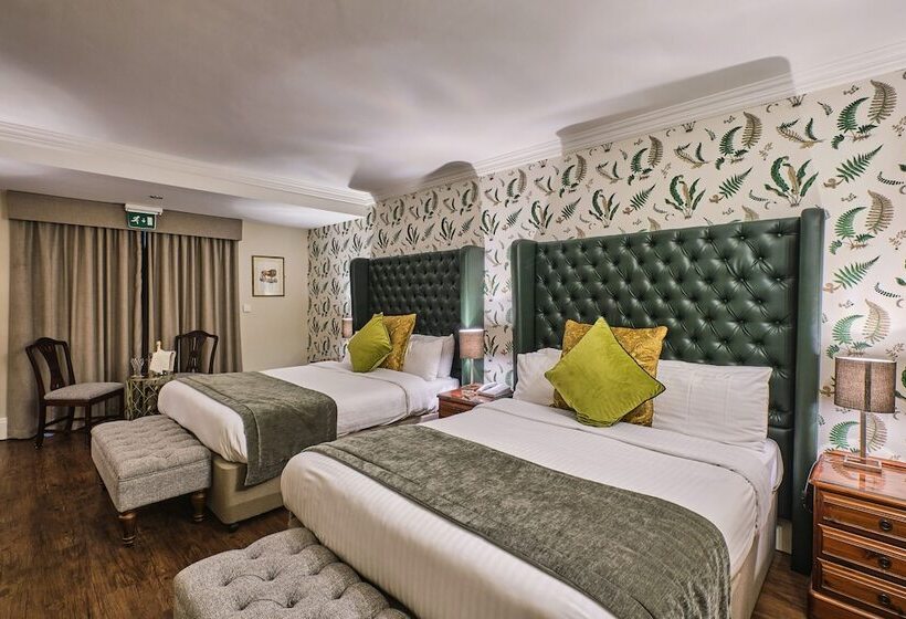 هتل New House Country