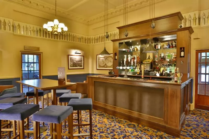 酒店 Reigate Manor