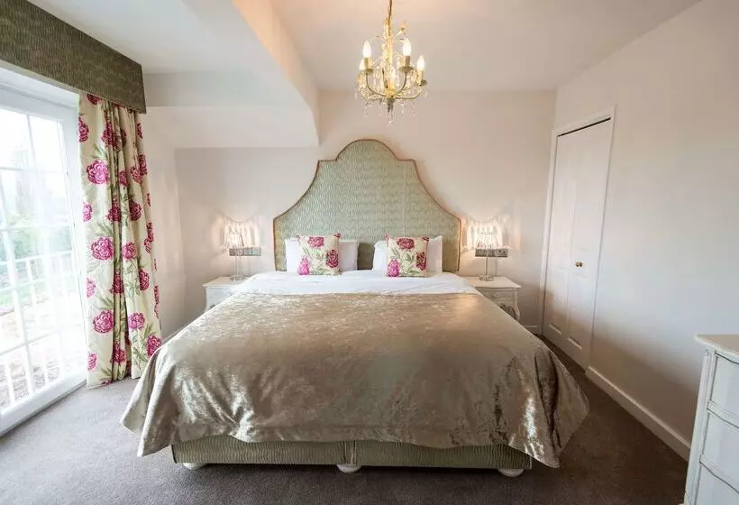 Worcester Bank House Hotel Spa & Golf; Bw Premier Collection