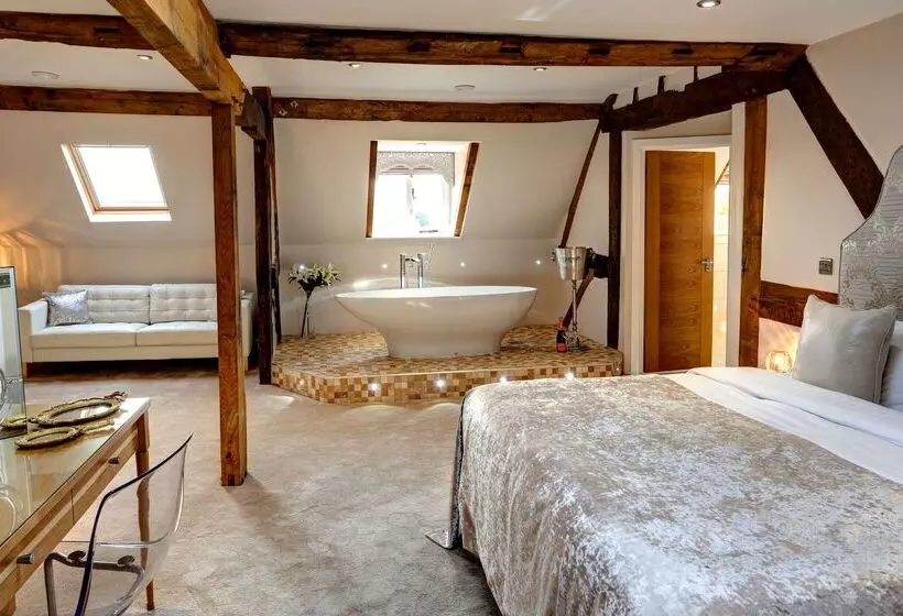 Worcester Bank House Hotel Spa & Golf; Bw Premier Collection